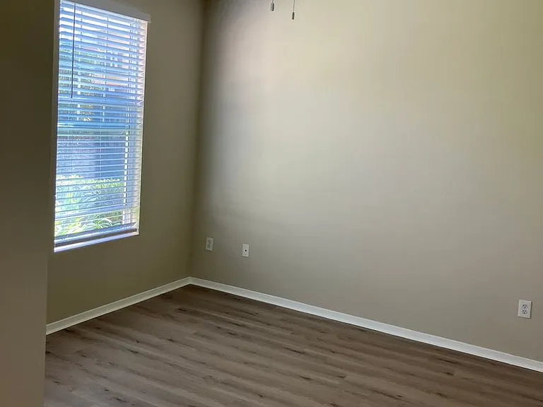 de Tolosa Ranch Apartments — Photo 25