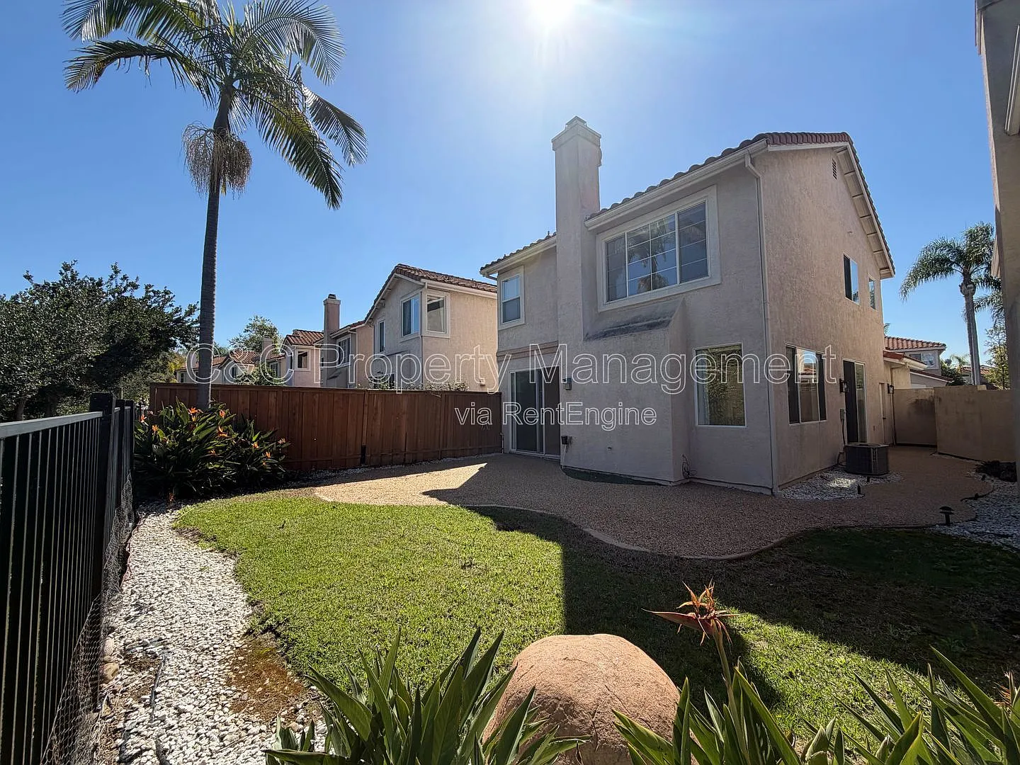 3 bed, 2.5 bath, 1480 sqft, $4,000 — Photo 2