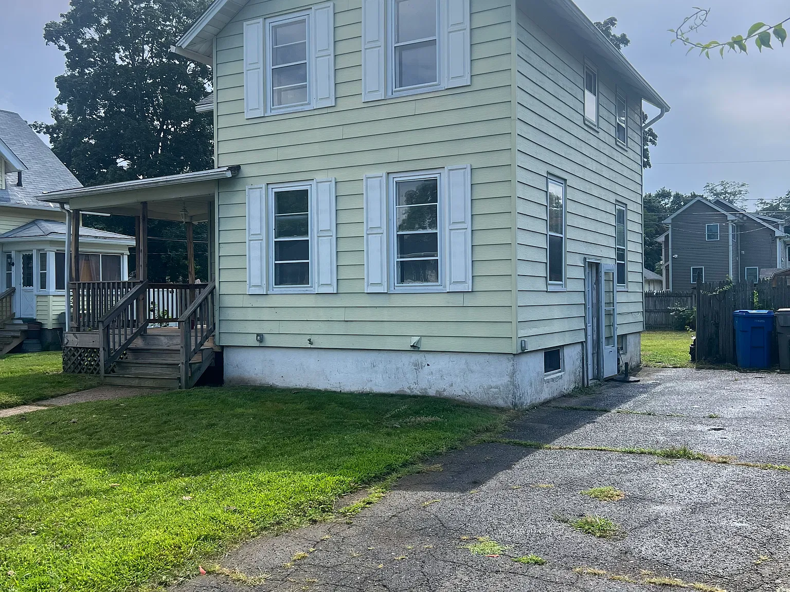3 bed, 1016 sqft, $2,500 — Photo 1