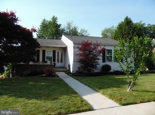 106 Huntley Dr, Harrisburg, PA 17112