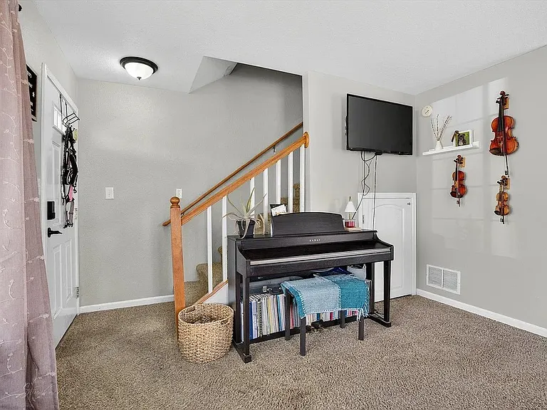 5590 Stuart Ave — Photo 2