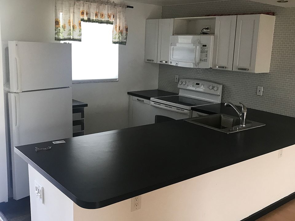 1st image of 15600 NW 7th Ave APT 815