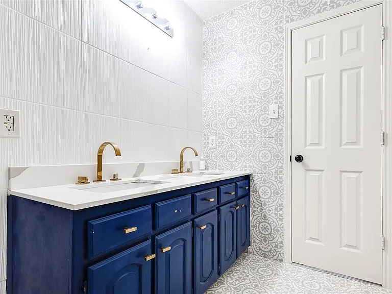 1613 Hightimber Ln — Photo 26