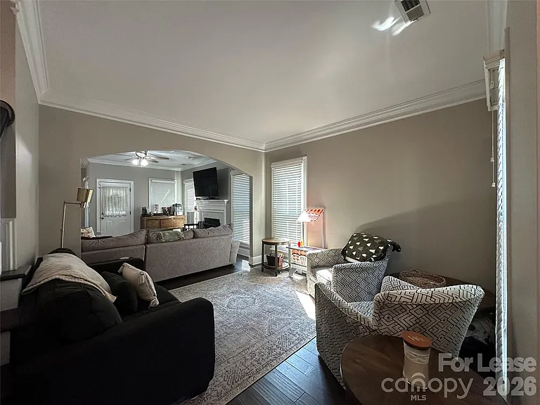 819 Stargard Ct — Photo 18