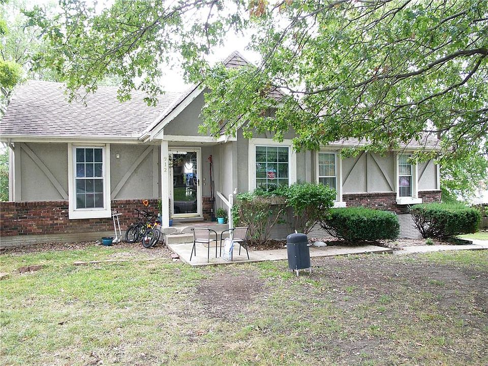 1st image of 912 Valley Woods Dr