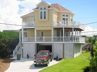 112 Myrtle Dr, Emerald Isle, NC 28594