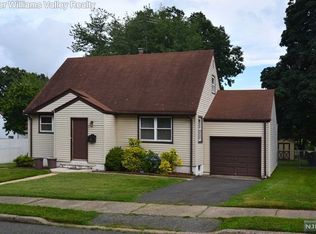 321 N Lanza Ct, Saddle Brook, NJ 07663