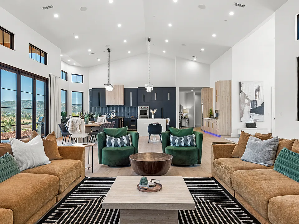 9817 Lorraine Ridge Trl