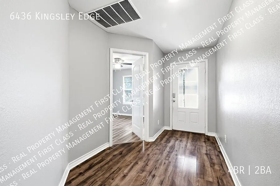 Building Photo - 6436 Kingsley Edge