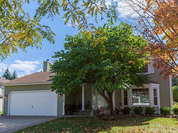 5th image of 17566 W Huntington Cir