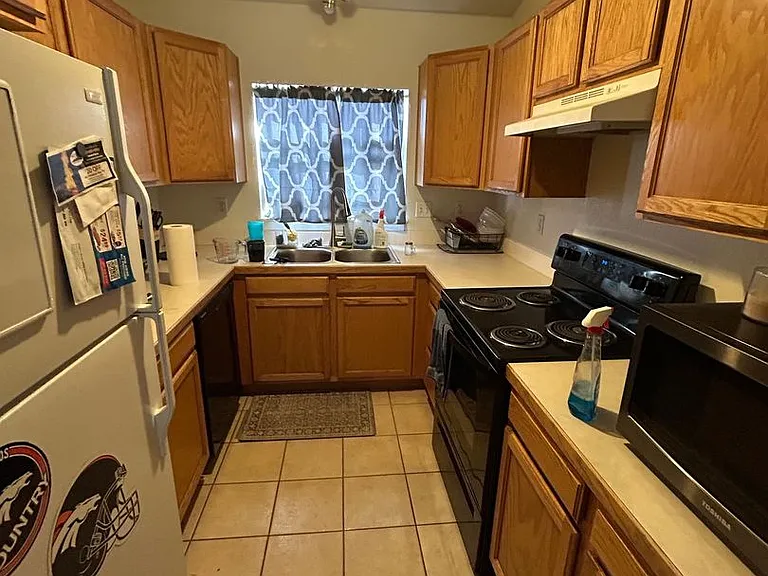 Geneseo Duplex — Photo 4