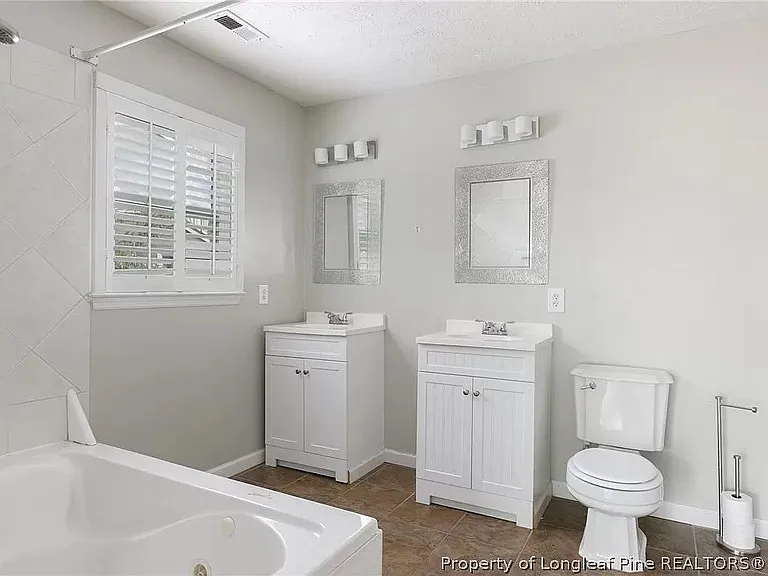 100 Pigeonhouse Ct — Photo 15