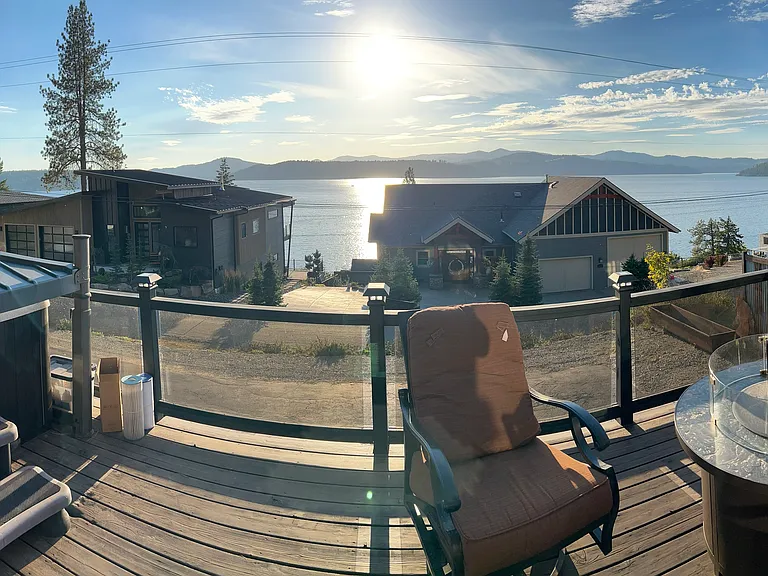 2508 S Silver Beach Rd — Photo 1