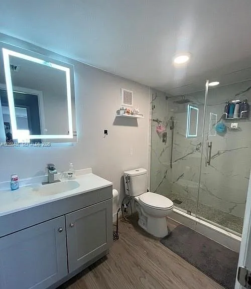 671 NE 195th St #404E — Photo 5