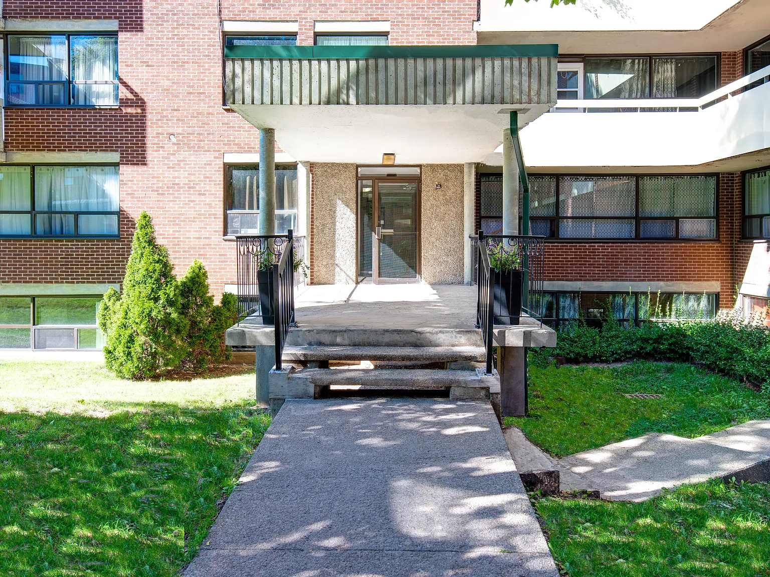 Drummond Place — Photo 4