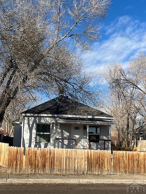 1st image of 1417 E 4th St