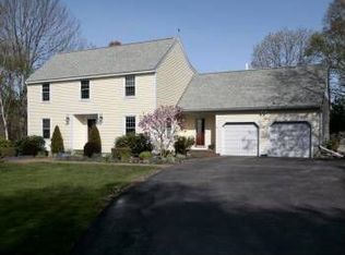 25 Manter St, Cape Elizabeth, ME 04107