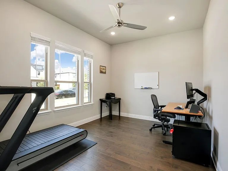 6842 Gavin Dr — Photo 14