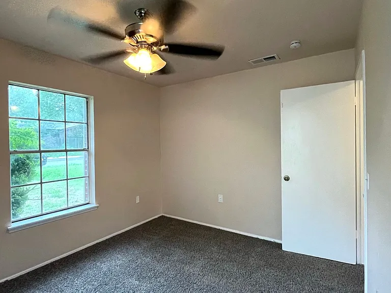 7607 Sage Oak Dr — Photo 8