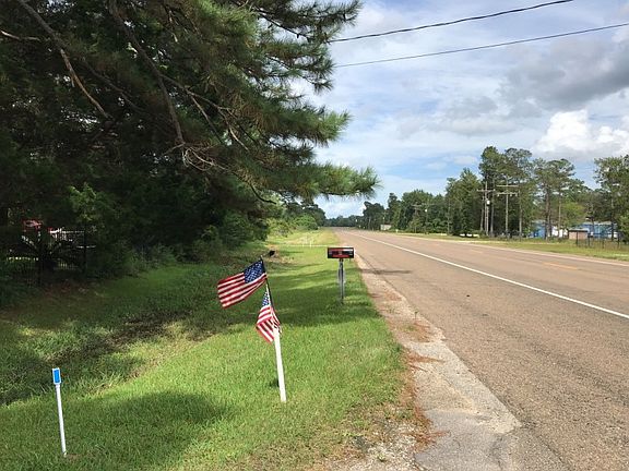 4th image of 3869 Highway 327