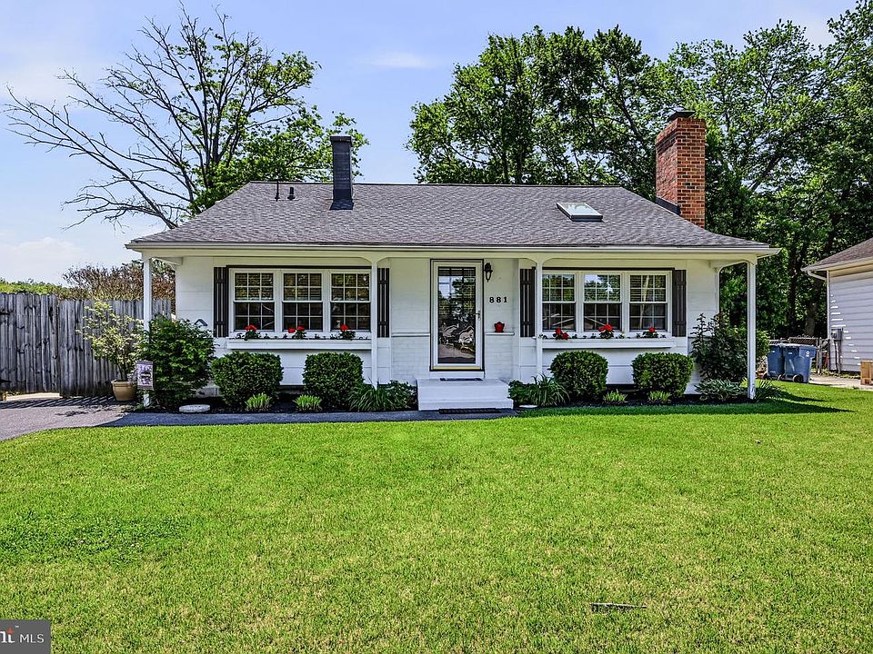 1st image of 881 Broadfield Dr
