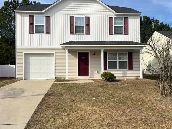 717 Trap Shooter Cir, Longs, SC 29568