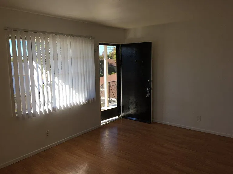 3796 Colonial Ave #7 — Photo 5