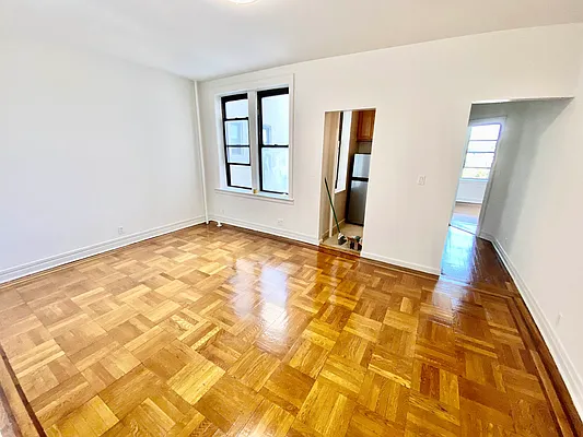 Rented by Realty Nerd | media 16