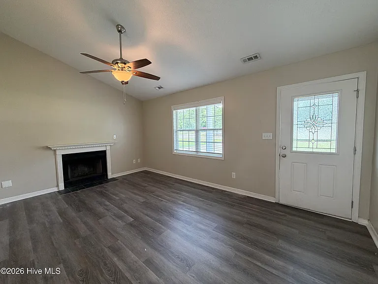 208 Parnell Rd — Photo 3