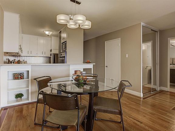 5th image of 800 N Washington St APT 606