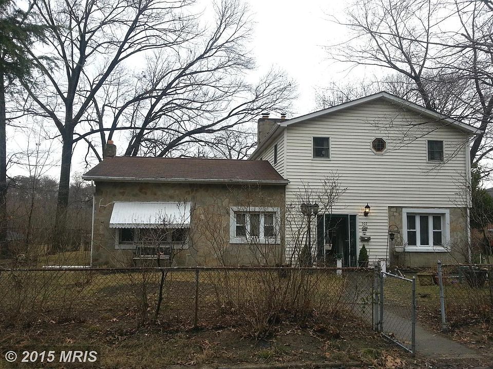 Exterior (Front)