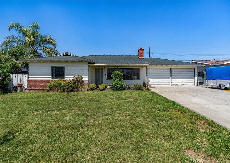 1st image of 444 Myrtlewood Dr