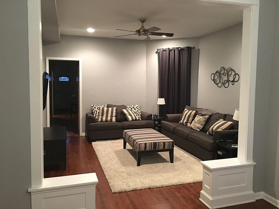 Good sized living room