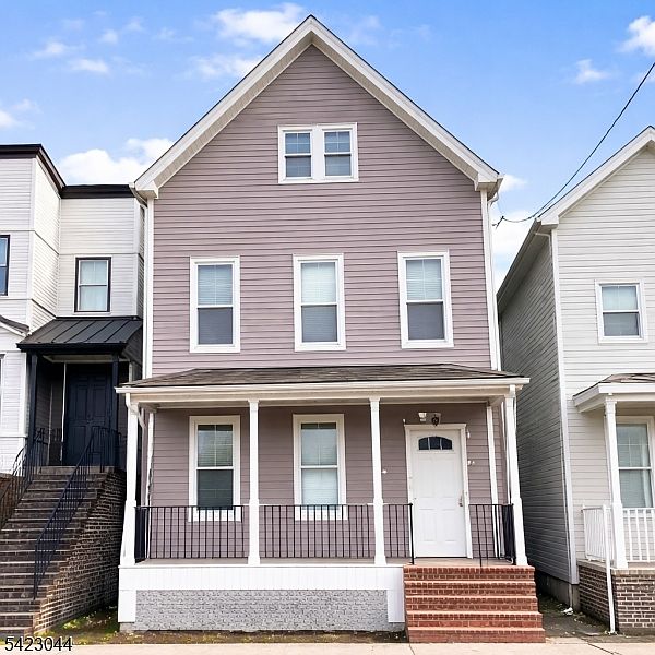 1st image of 453 Fulton St