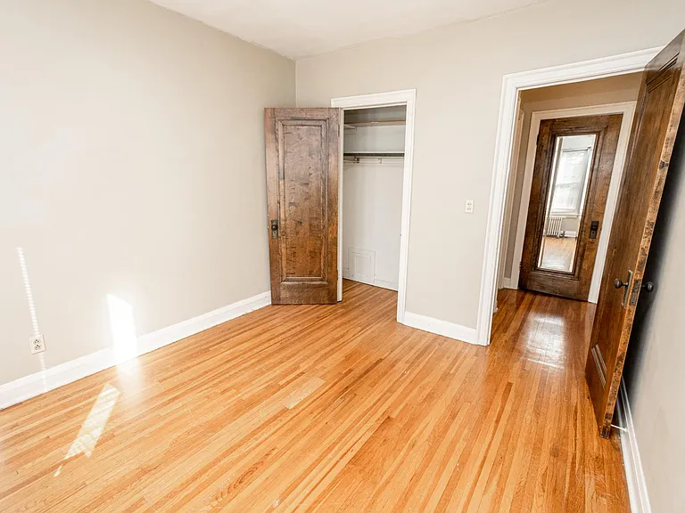 Fremont Apartments — Photo 11