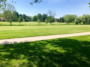 3213 Stoneybrook Dr, Champaign, IL