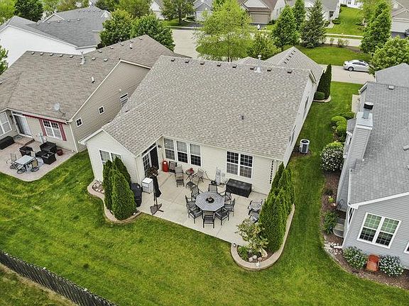 4th image of 21141 Sterling Lake Ct