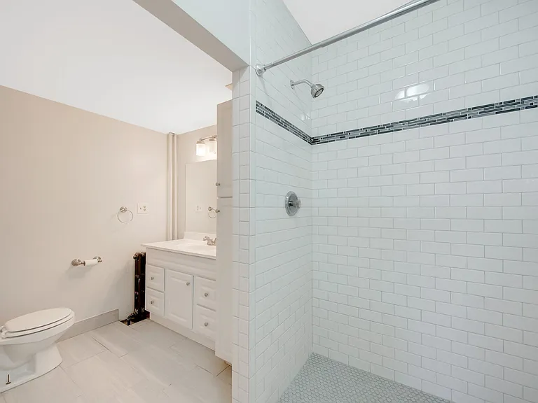 1825 Fillmore St NE #1 — Photo 2