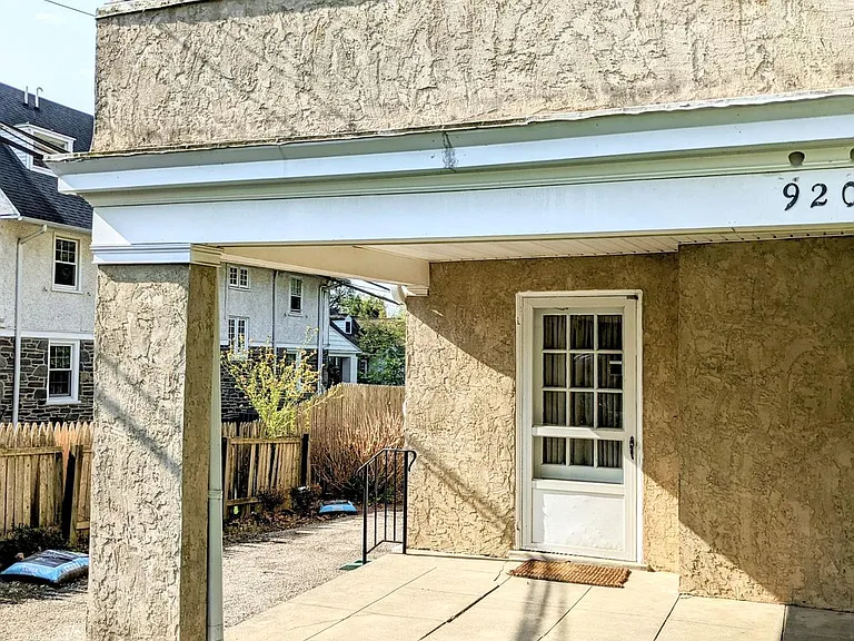 920 E Railroad Ave #A — Photo 21