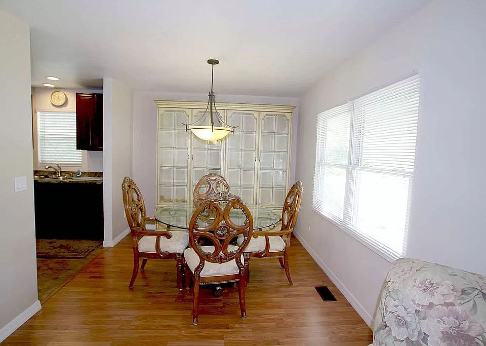 1st image of 8393 Old Salem Dr