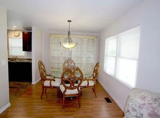 8393 Old Salem Dr, Sarasota, FL 34238