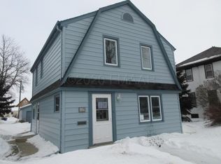 517 3rd Ave SE, Jamestown, ND 58401