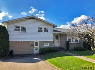 401 Rebecca St, Somerset, PA 15501