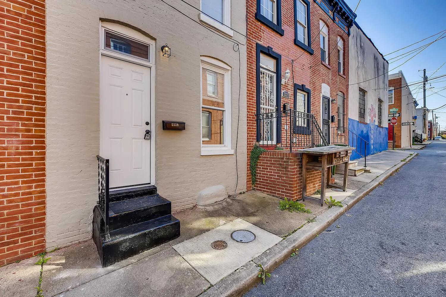 1 bed, 700 sqft, $1,800 — Photo 2