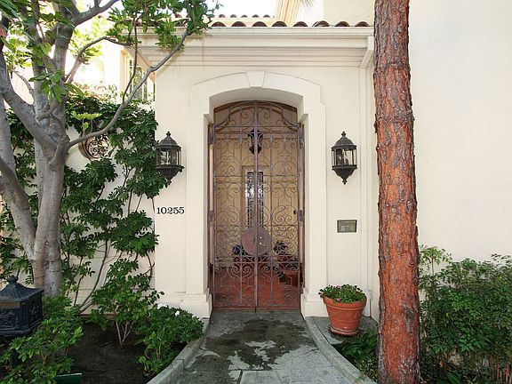 2nd image of 10255 Century Woods Dr