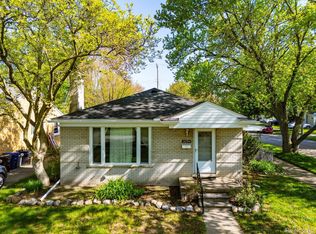 26704 Student, Redford, MI 48239