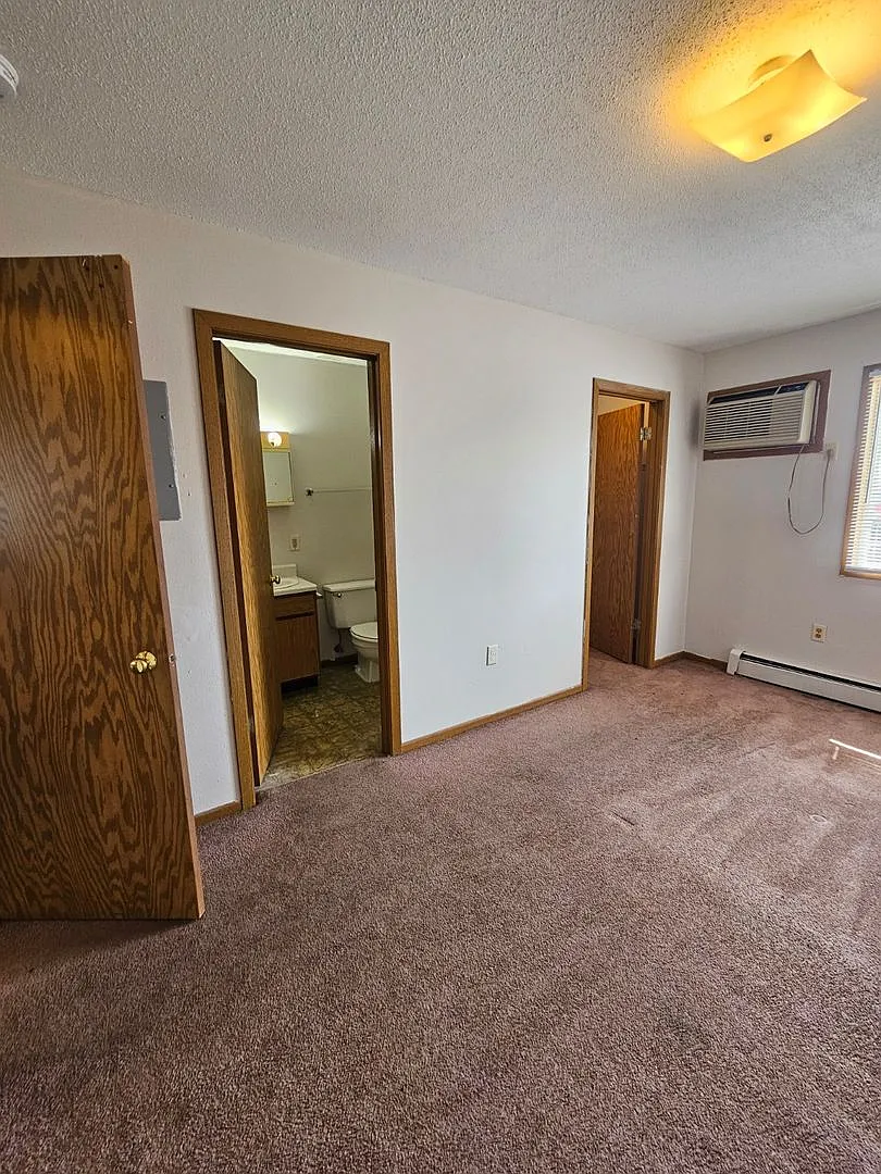 Cedar Rapids 444-Unit (Southview) — Photo 4
