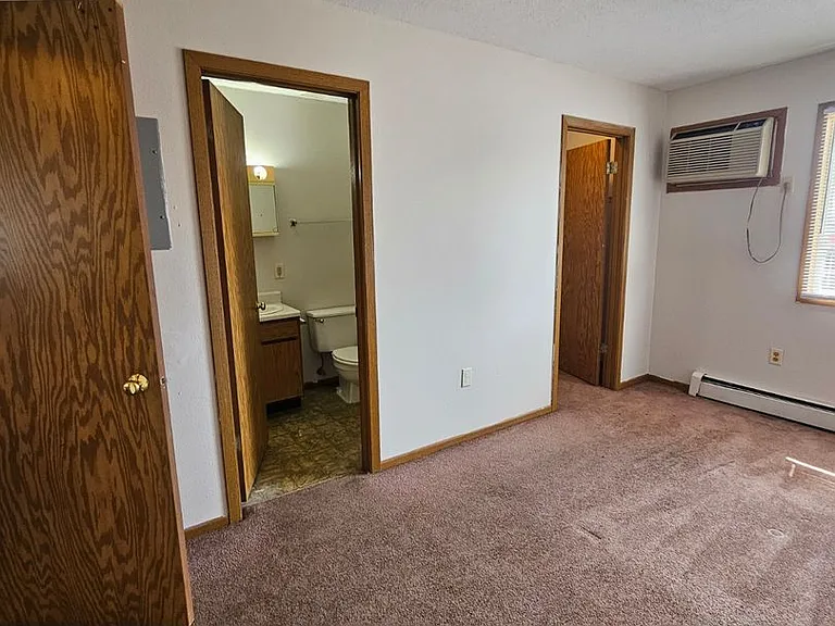Cedar Rapids 444-Unit (Southview) — Photo 4