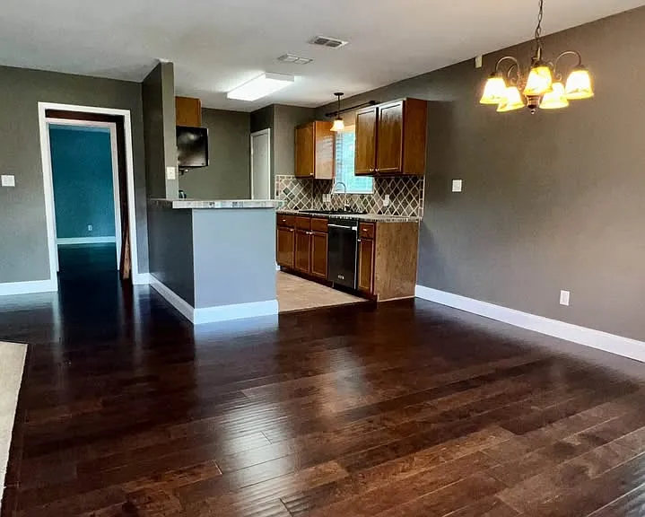 302 Willowbrook Ln — Photo 11