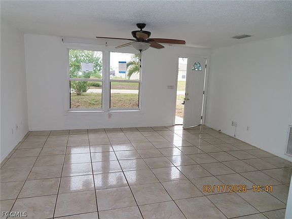 4th image of 2713 NE 1st Pl